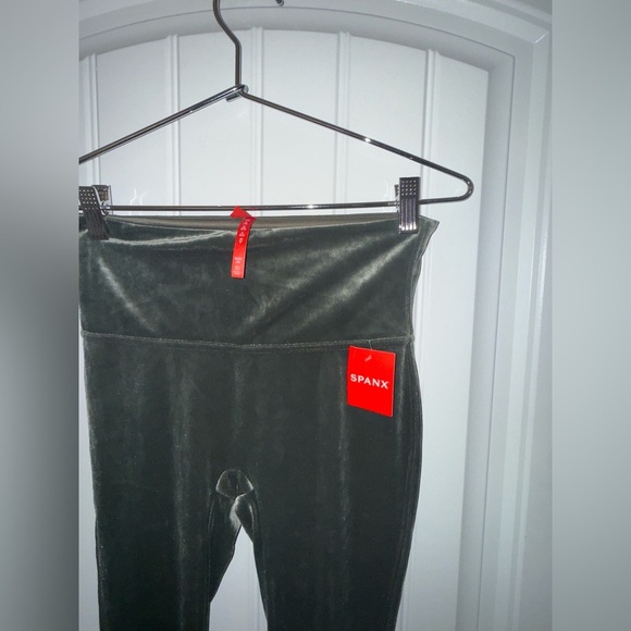 SPANX High-Waisted Velvet Leggings in Deep Green - Picture 9 of 12